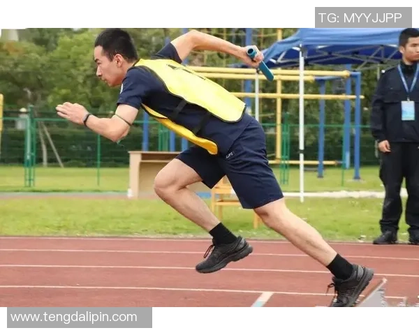 武汉滑板队在极限运动会中的默契配合与精彩表现分析